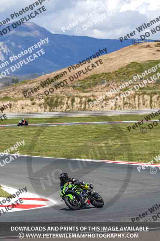 cadwell no limits trackday;cadwell park;cadwell park photographs;cadwell trackday photographs;enduro digital images;event digital images;eventdigitalimages;navarra;no limits trackdays;peter wileman photography;racing digital images;trackday digital images;trackday photos
